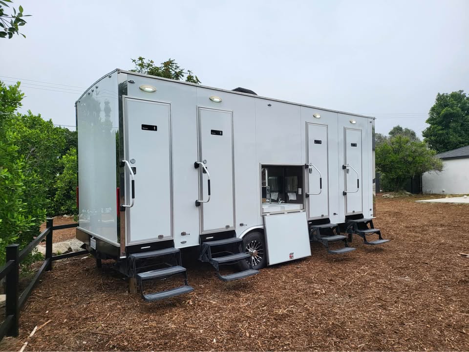 4 Station Luxury Trailer